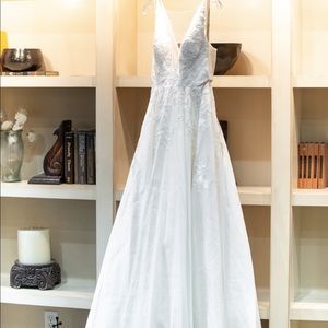 COPY - LOVELY EDEN GOWN BY JENNY YOO